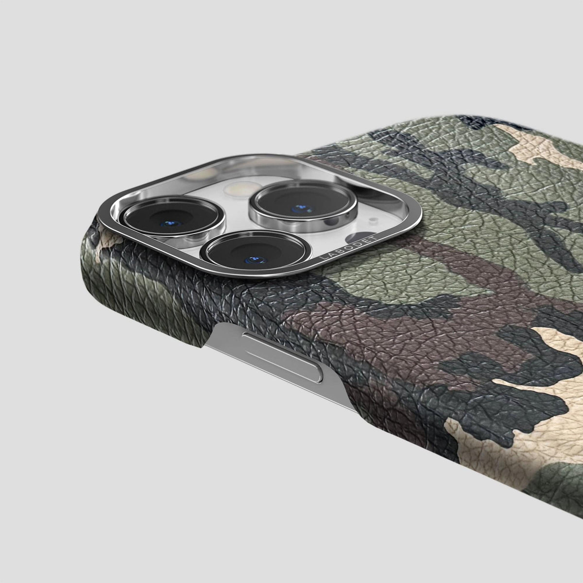 Camouflage iPhone 15 Pro Classic Case Calf with Steel Metal -6 | Camouflage-Steel