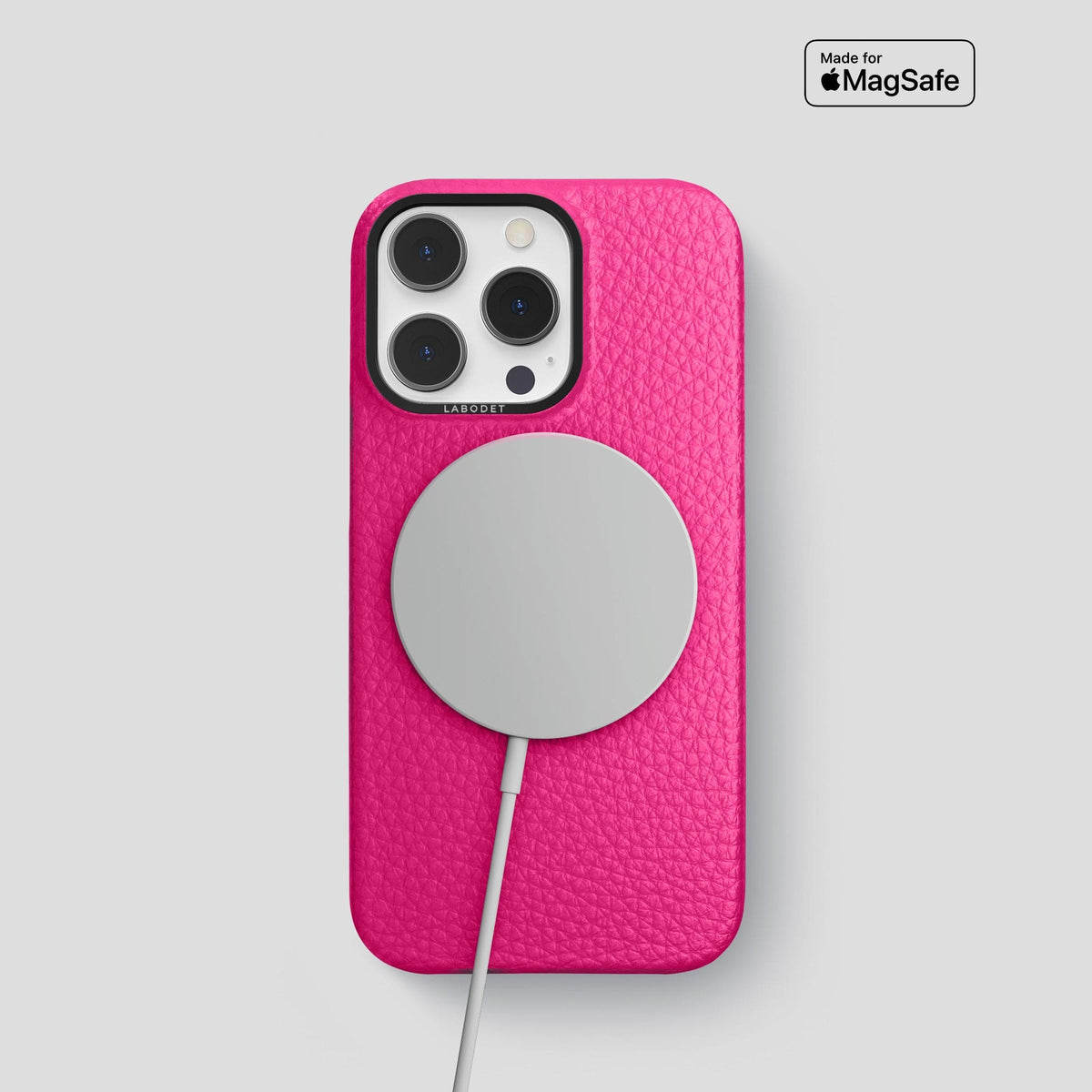 Magenta iPhone 15 Pro Classic Case Calf with Black Metal -5 | Magenta-Black
