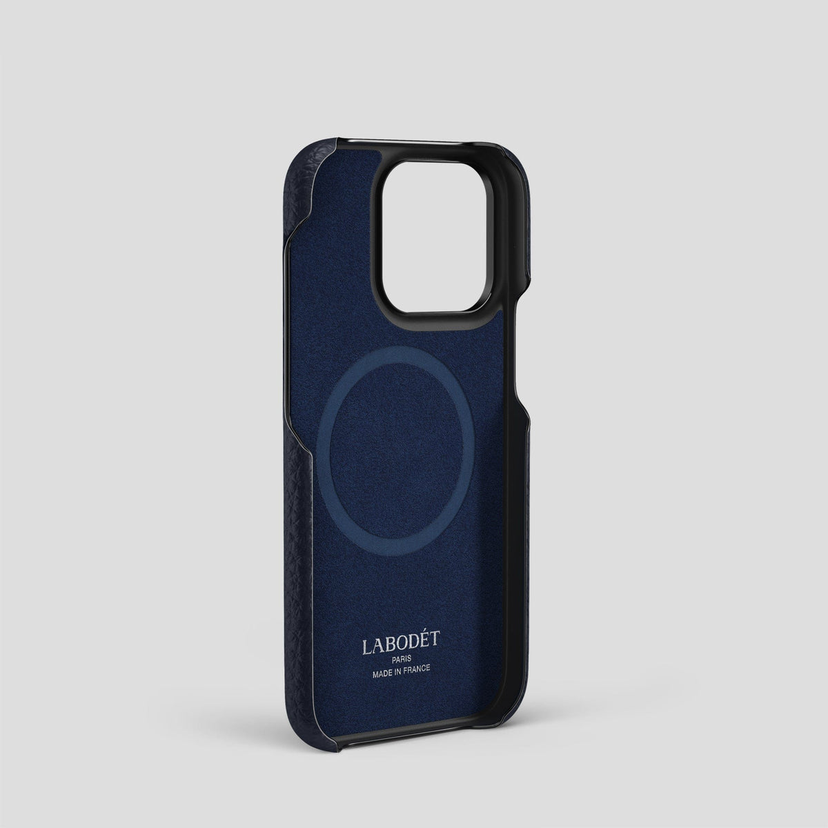 Marine iPhone 15 Pro Classic Case Calf with Black Metal -4 | Marine-Black