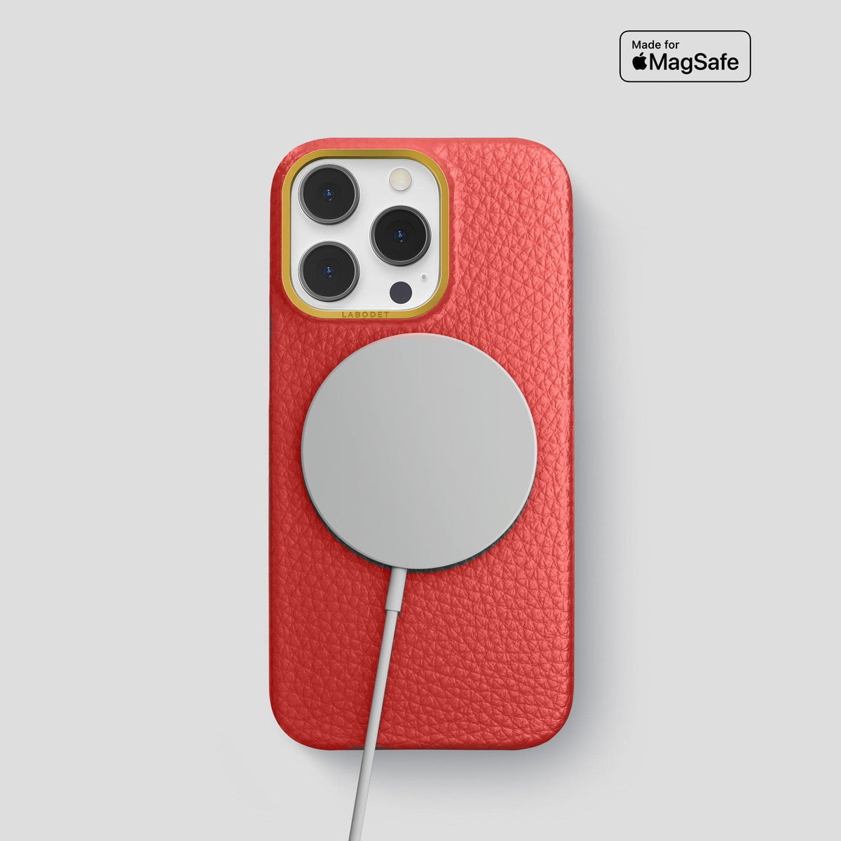 Red iPhone 15 Pro Classic Case Calf with Gold Metal -5 | Red-Gold