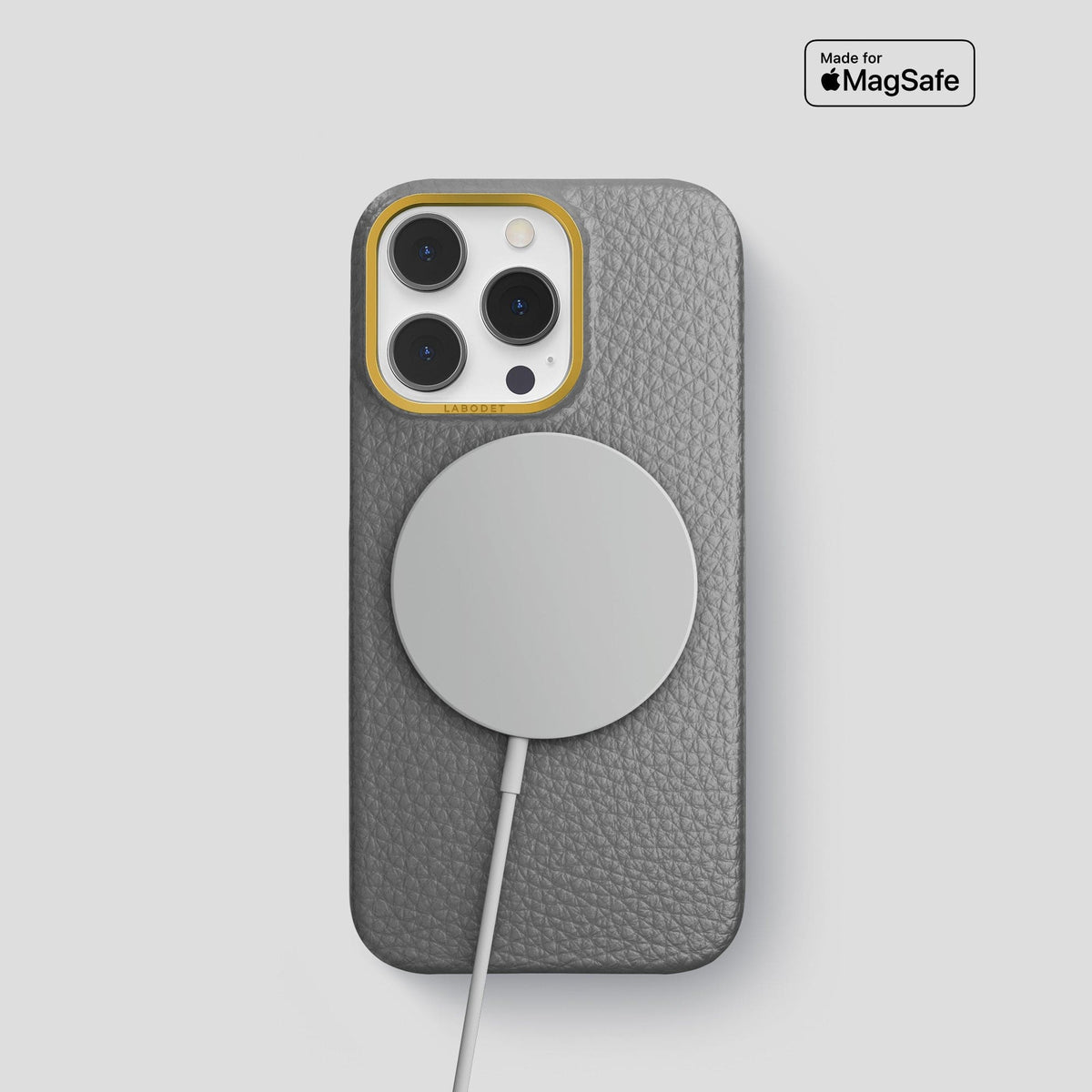 Souris iPhone 15 Pro Classic Case Calf with Gold Metal -5 | Souris-Gold