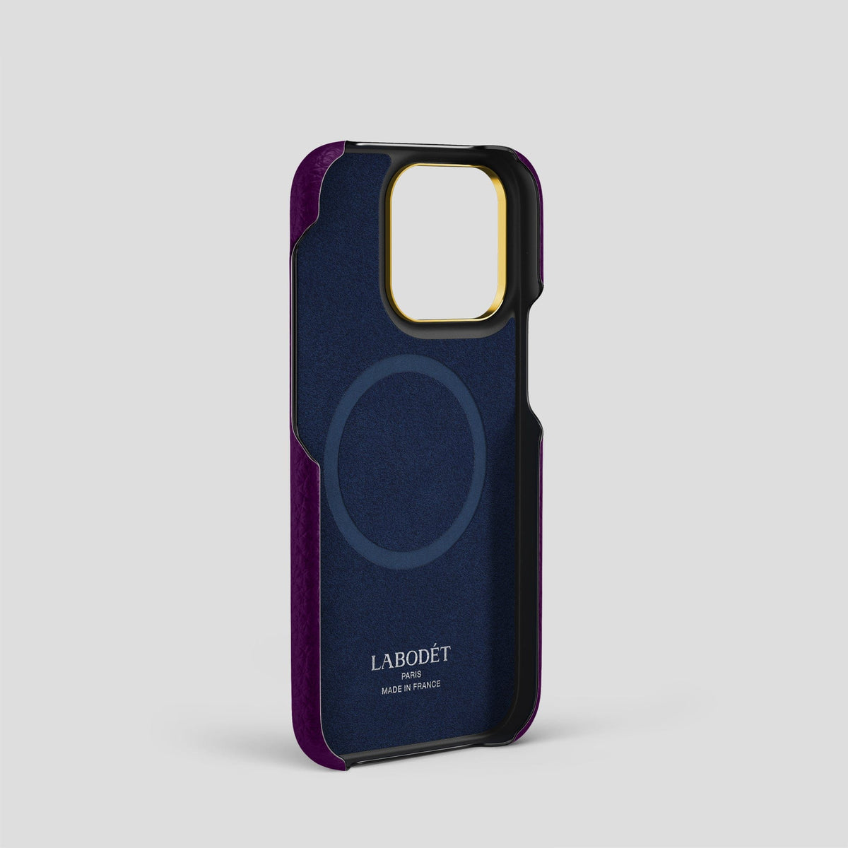 Violet iPhone 15 Pro Classic Case Calf with Gold Metal -4 | Violet-Gold