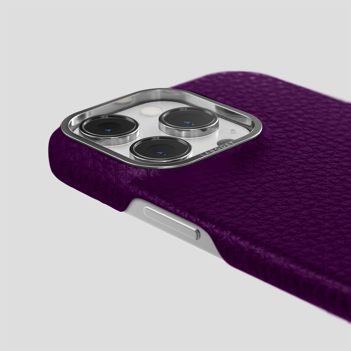 Violet iPhone 15 Pro Classic Case Calf with Steel Metal -6 | Violet-Steel