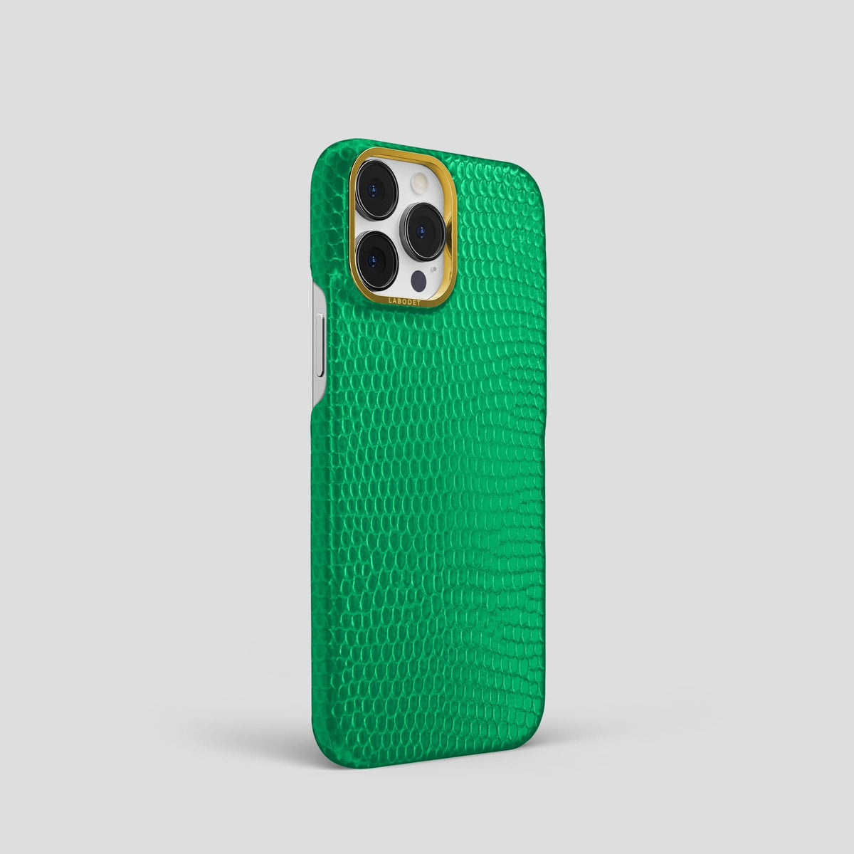 Apple-Green iPhone 15 Pro Classic Case with Gold Metal -2 | Apple-Green-Gold