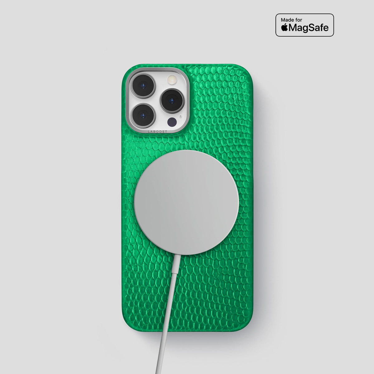 Apple-Green iPhone 15 Pro Classic Case with Steel Metal -5 | Apple-Green-Steel