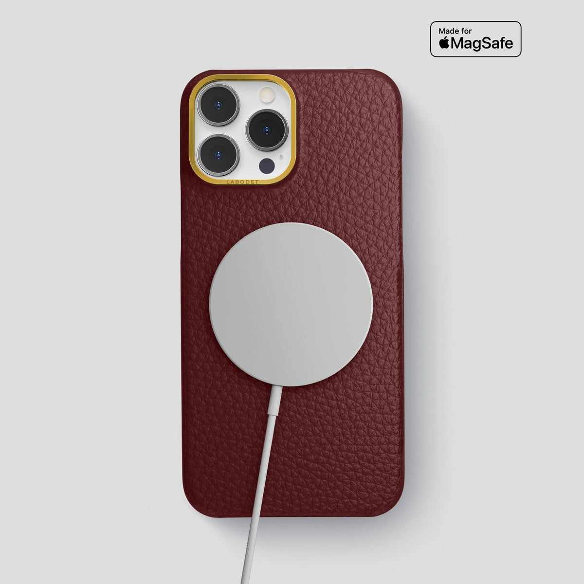 Bordeaux iPhone 15 Pro Max Classic Case Calf with Gold Metal -5 | Bordeaux-Gold