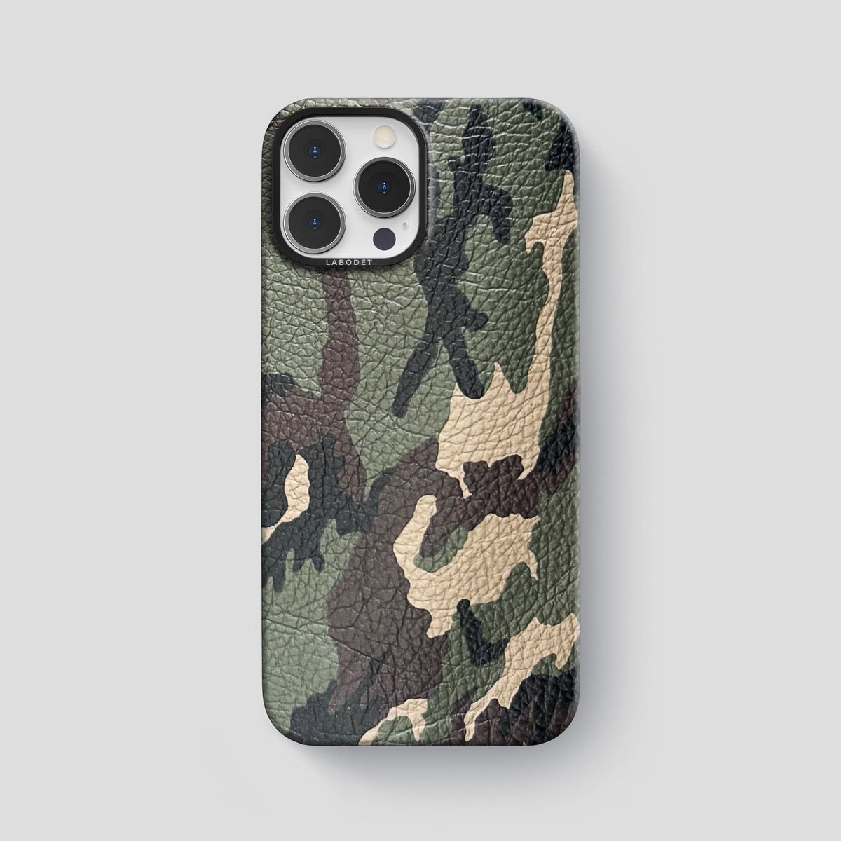Camouflage iPhone 15 Pro Max Classic Case Calf with Black Metal -1 | Camouflage-Black