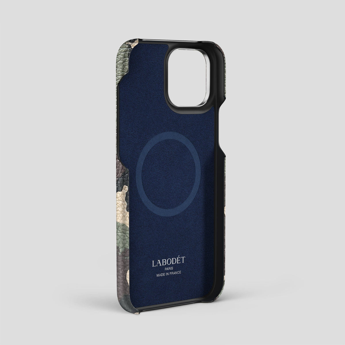 Camouflage iPhone 15 Pro Max Classic Case Calf with Steel Metal -4 | Camouflage-Steel