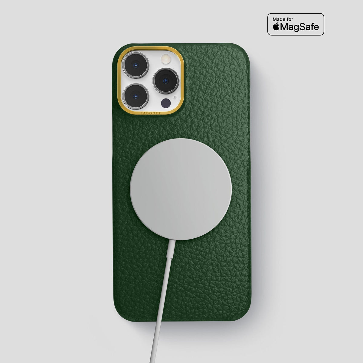 Dark Green iPhone 15 Pro Max Classic Case Calf with Gold Metal -5 | Dark-Green-Gold