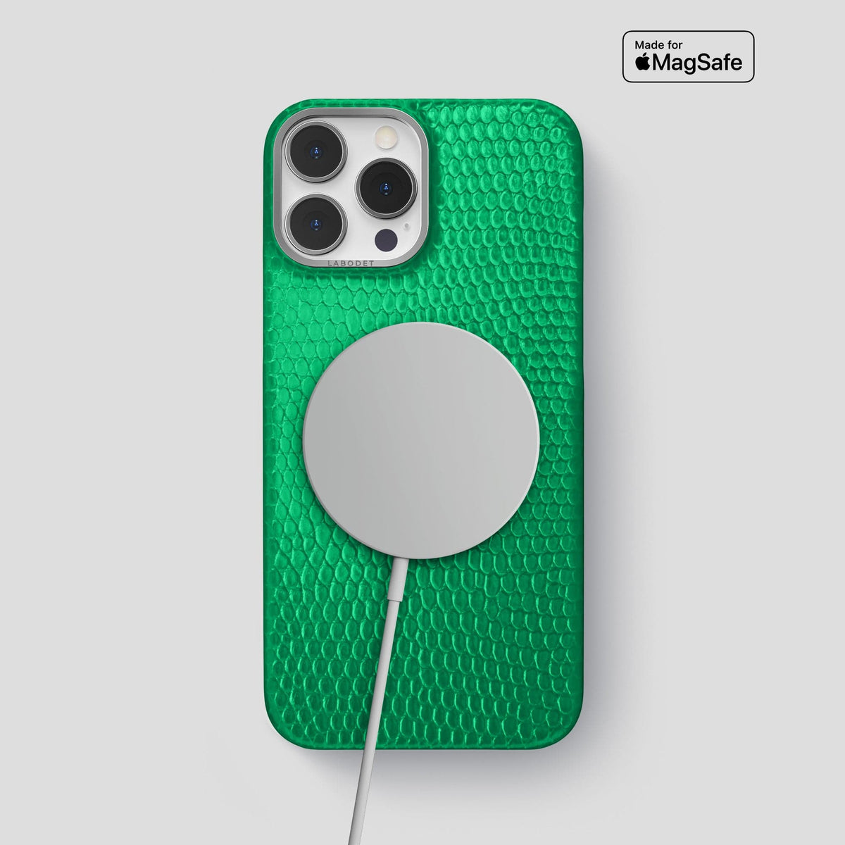 Apple-Green iPhone 15 Pro Max Classic Case with Steel Metal -5 | Apple-Green-Steel