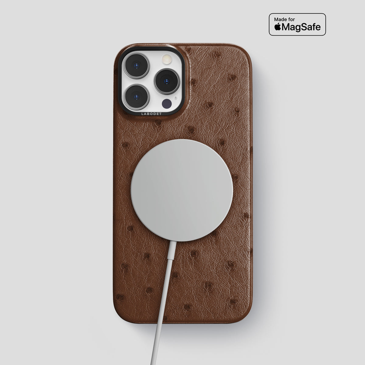 Chocolate iPhone 15 Pro Max Classic Case Ostrich with Black Metal -4 | Chocolate-Black