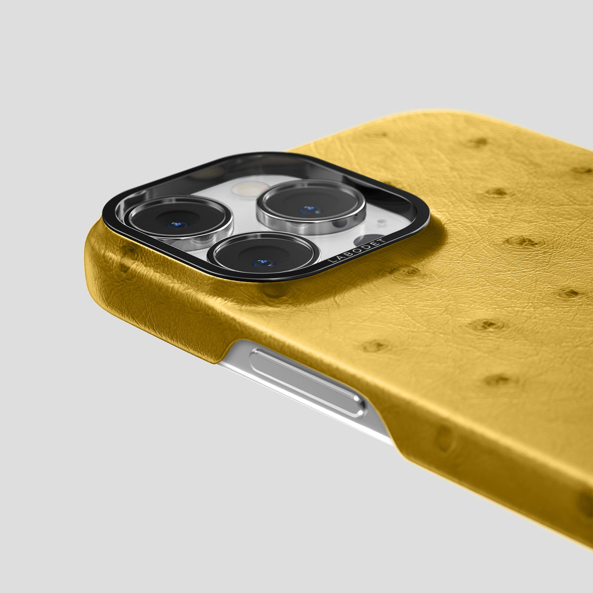 Gold iPhone 15 Pro Max Classic Case Ostrich with Black Metal -5 | Gold-Black
