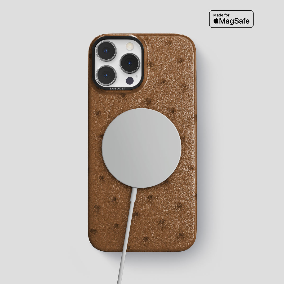Medium-Brown iPhone 15 Pro Max Classic Case Ostrich with Black Metal -4 | Medium-Brown-Black