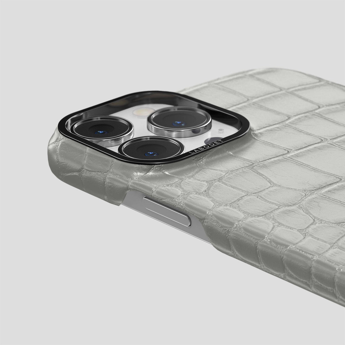 Pearlized-White iPhone 15 Pro Classic Case Alligator with Black Metal -6 | Pearlized-White-Black