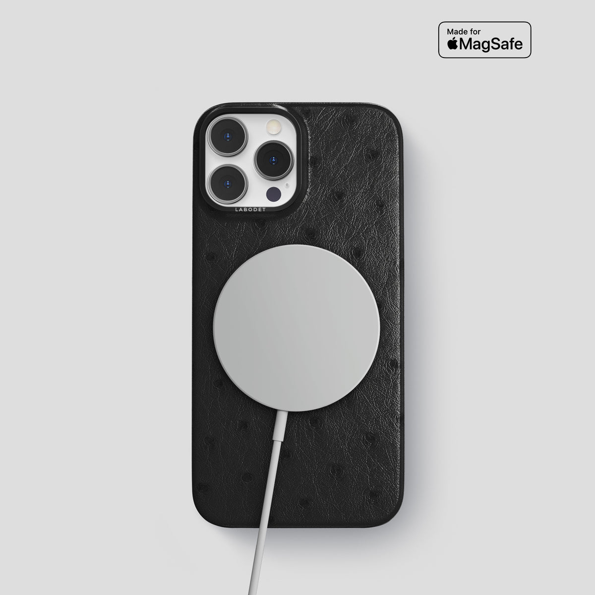 Black iPhone 15 Pro Classic Case Ostrich with Black Metal -4 | Black-Black