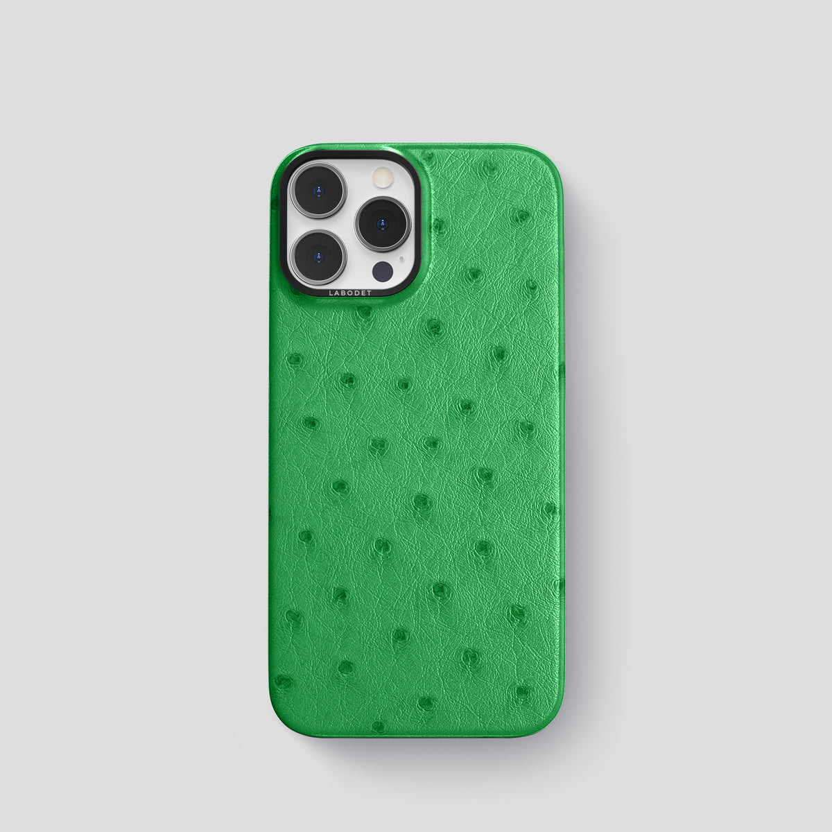 Kentucky Green iPhone 15 Pro Classic Case Ostrich with Black Metal -1 | Kentucky-Green-Black