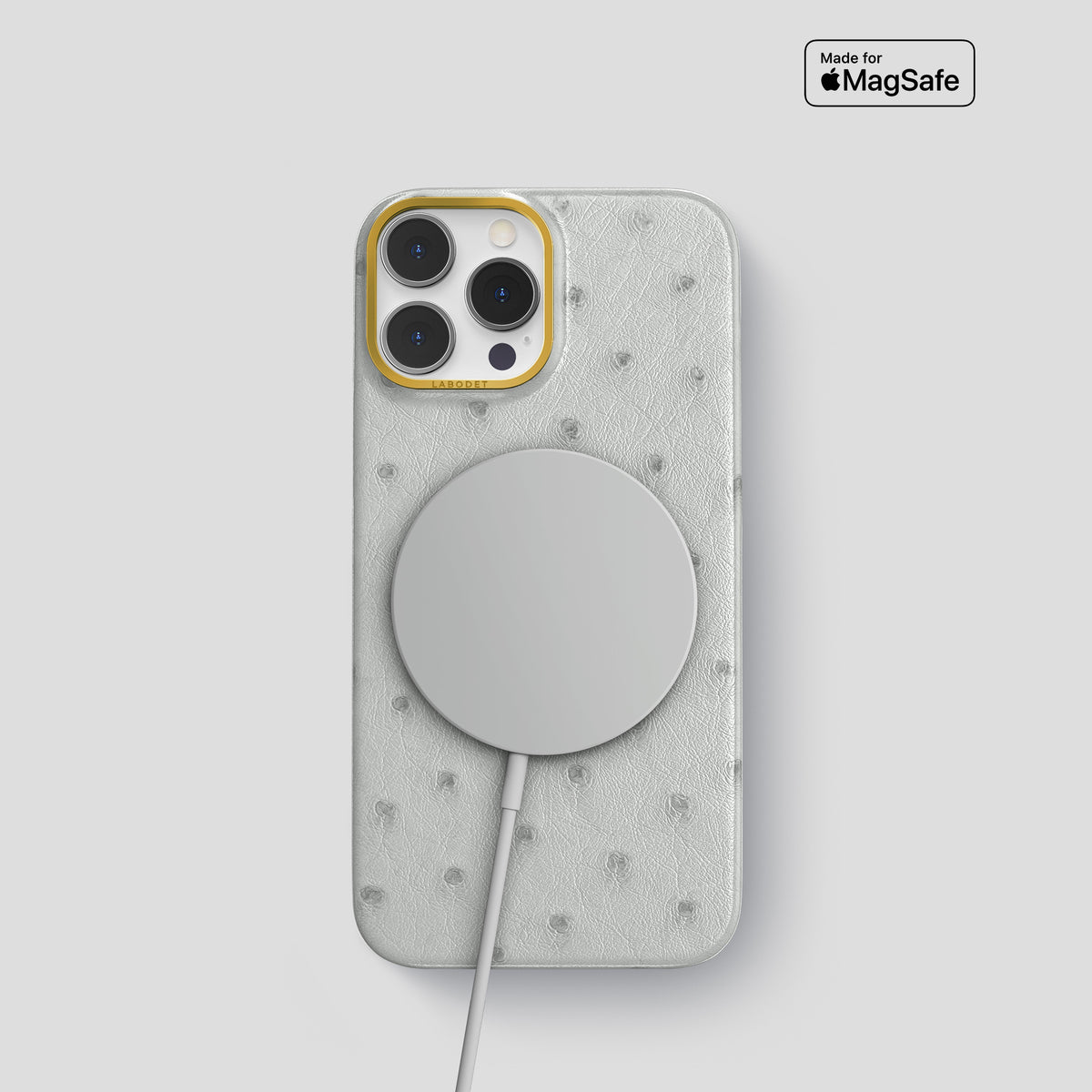 White iPhone 15 Pro Classic Case Ostrich with Gold Metal -4 | White-Gold