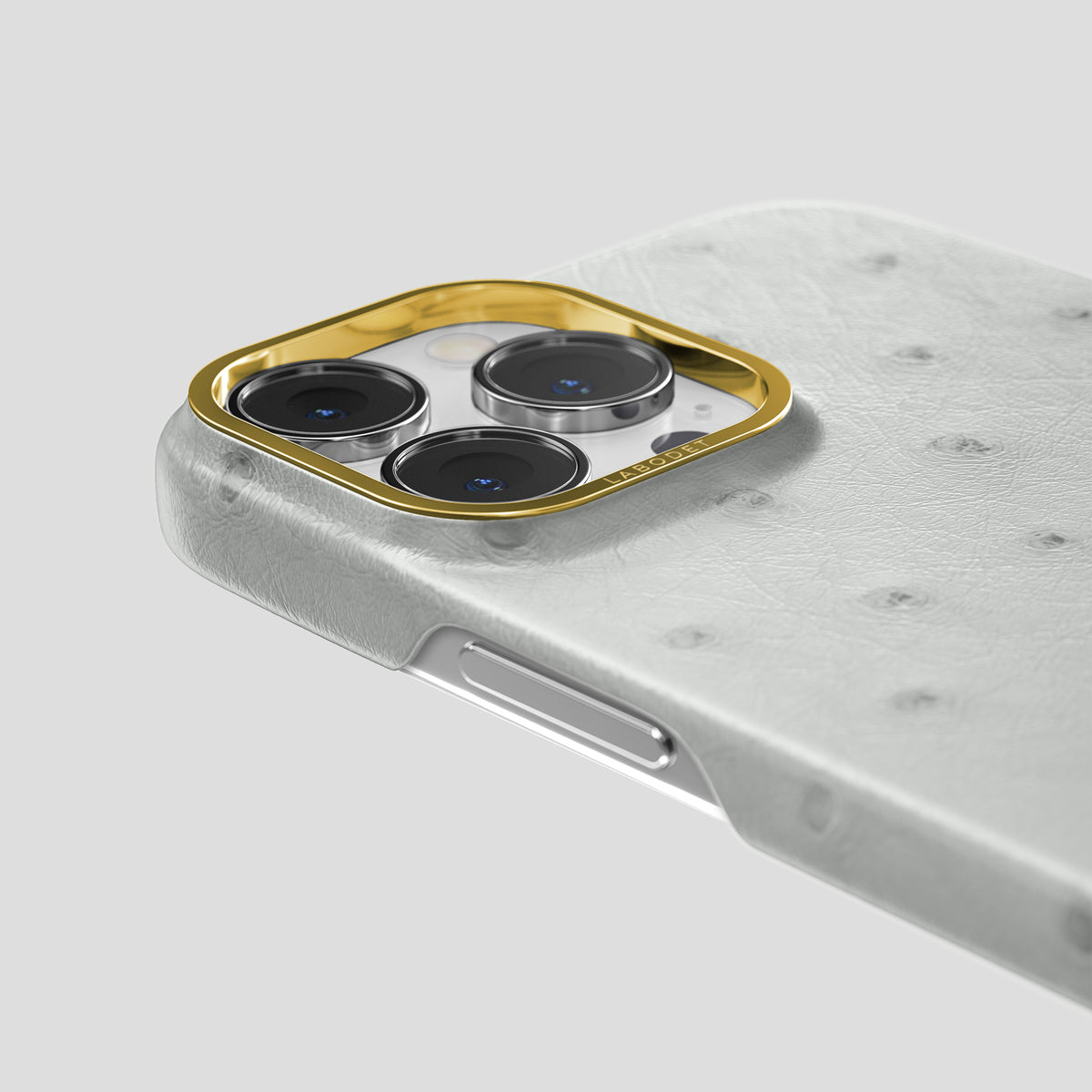 White iPhone 15 Pro Classic Case Ostrich with Gold Metal -5 | White-Gold