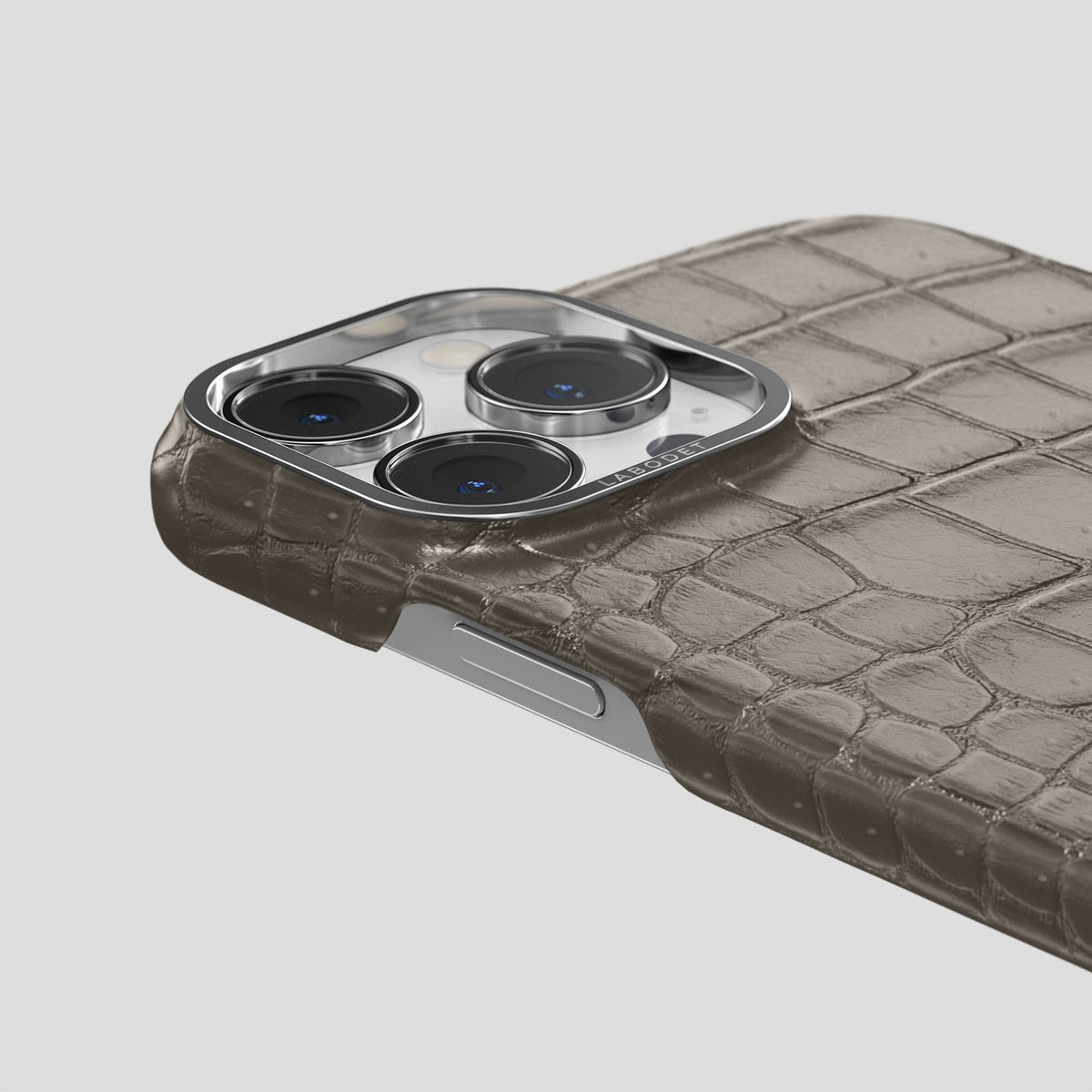 Lava-Stone iPhone 15 Pro Classic Case Porosus Crocodile with Steel Metal -6 | Lava-Stone-Steel
