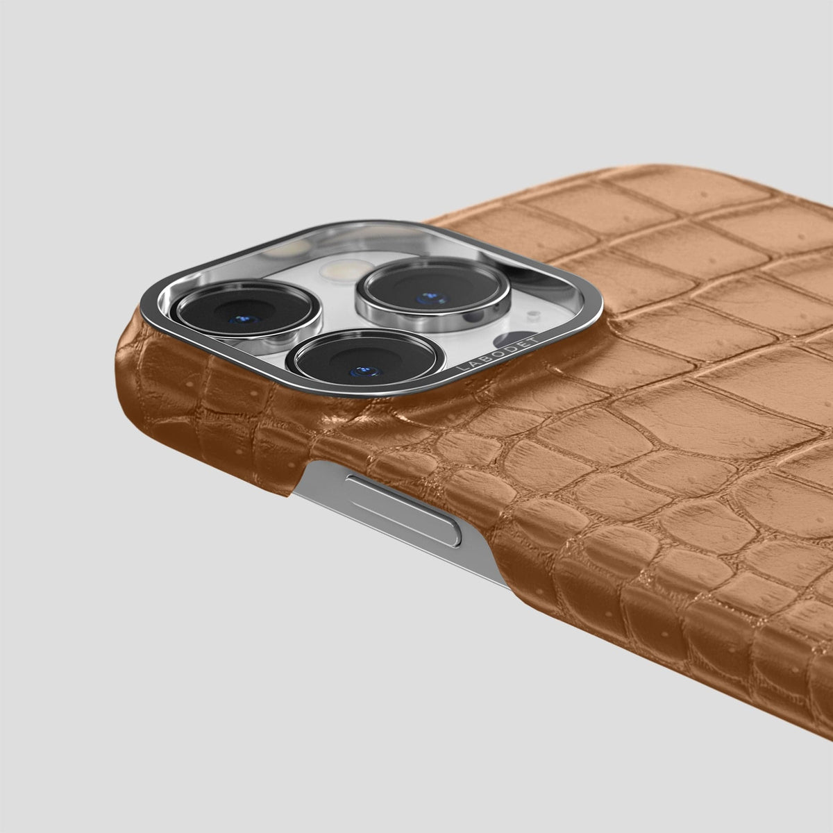 Milk-Chocolate iPhone 15 Pro Classic Case Porosus Crocodile with Steel Metal -6 | Milk-Chocolate-Steel