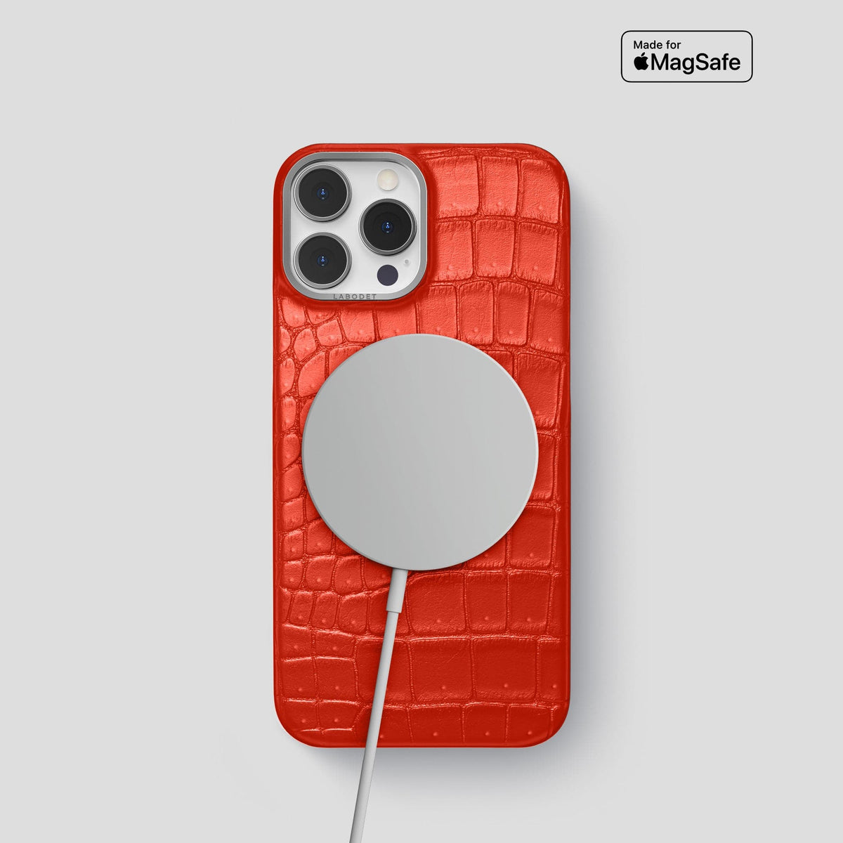 Rust iPhone 15 Pro Classic Case Porosus Crocodile with Steel Metal -5 | Rust-Steel