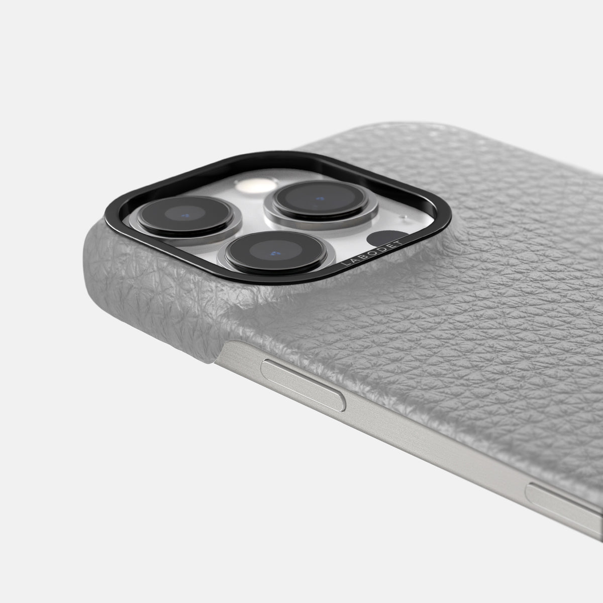 Nuage iPhone 16 Pro Classic Case Calf with Black Metal -6 | Nuage-Black