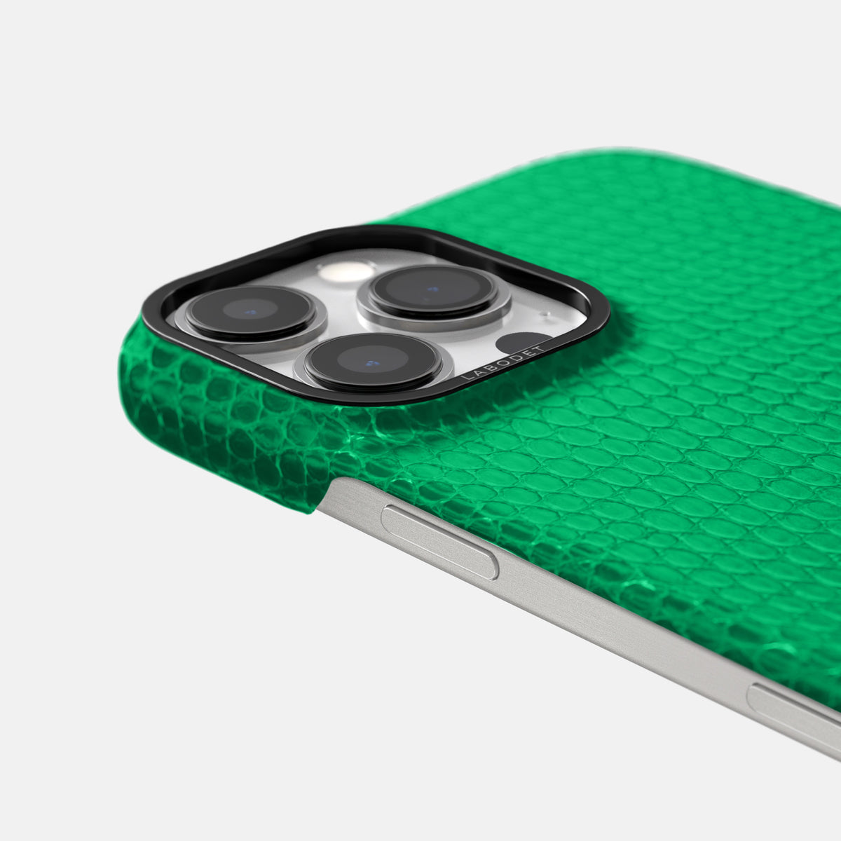 Apple-Green iPhone 16 Pro Max Classic Case Lizard with Black Metal -6 | Apple-Green-Black