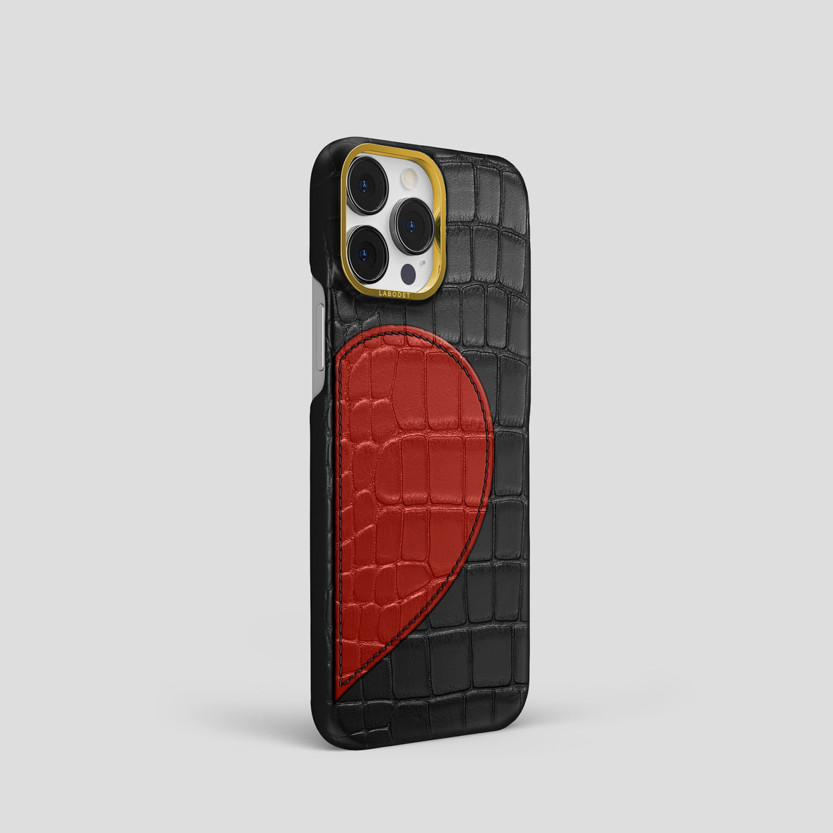 Black iPhone 15 Pro Hearts Case Alligator with Gold Metal -2 | Black-Gold