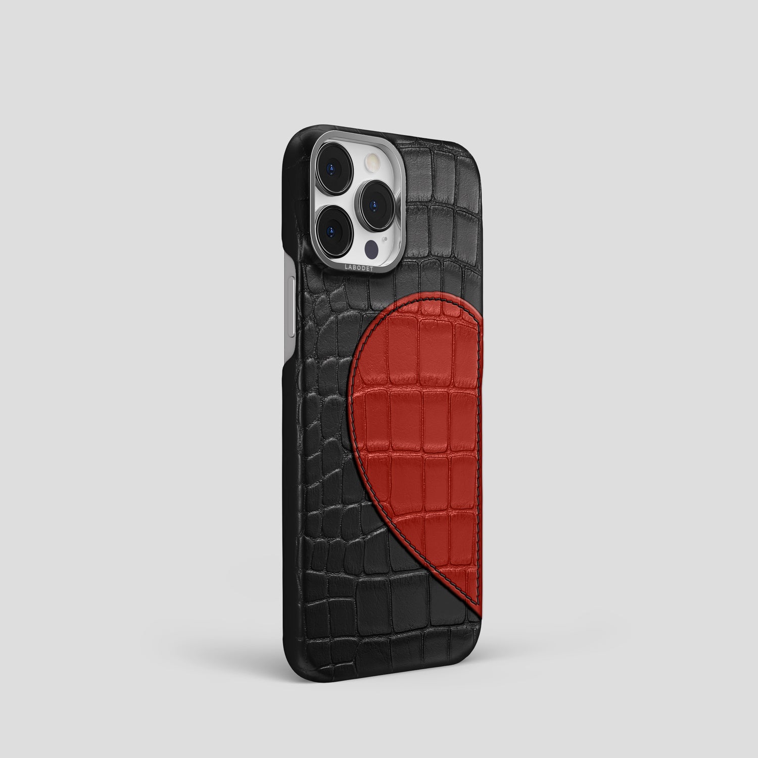 Black iPhone 15 Pro Hearts Case Alligator with Steel Metal -2 | Black-Steel