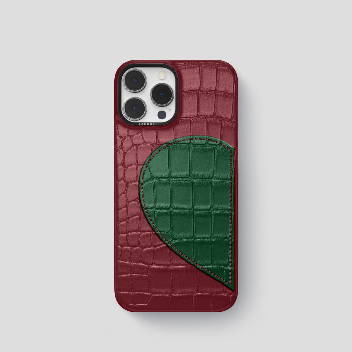 Burgundy iPhone 15 Pro Hearts Case Alligator with Black Metal -1 | Burgundy-Black