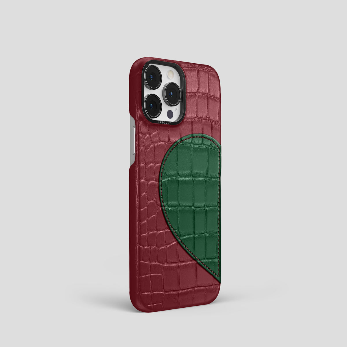 Burgundy iPhone 15 Pro Hearts Case Alligator with Black Metal -2 | Burgundy-Black