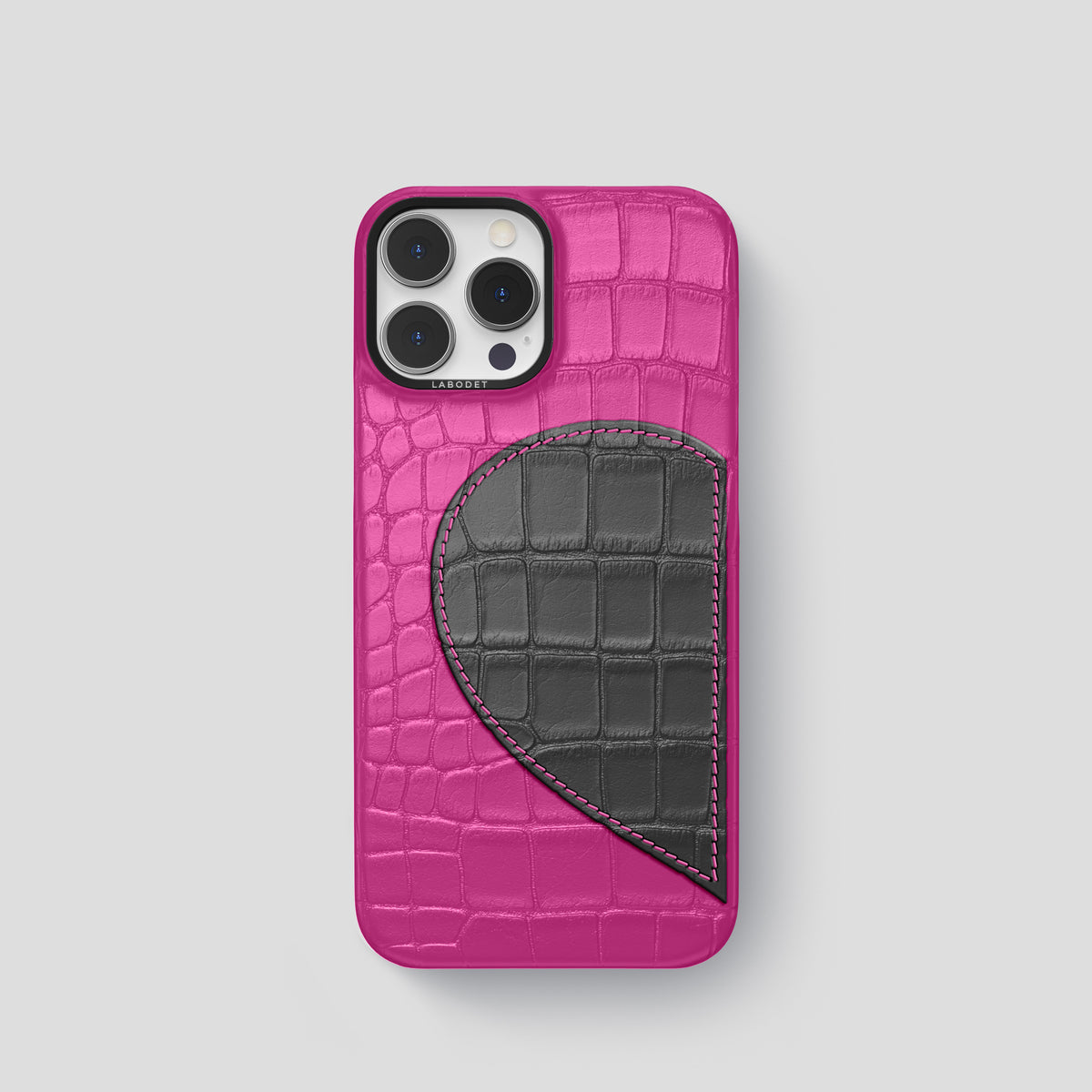 Fuchsia iPhone 15 Pro Hearts Case Alligator with Black Metal -1 | Fuchsia-Black