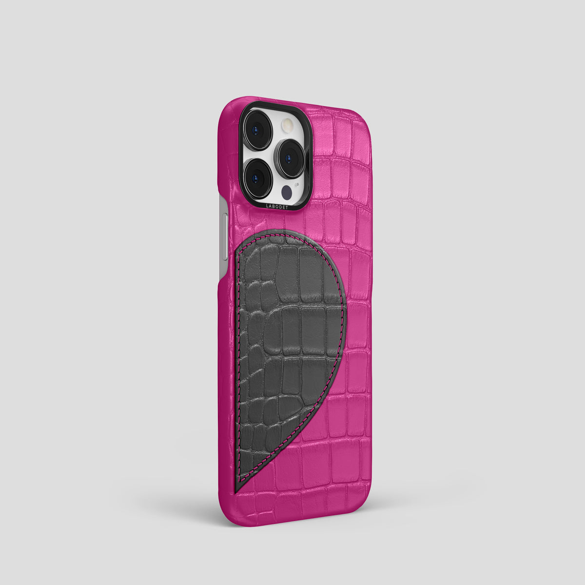 Fuchsia iPhone 15 Pro Hearts Case Alligator with Black Metal -2 | Fuchsia-Black