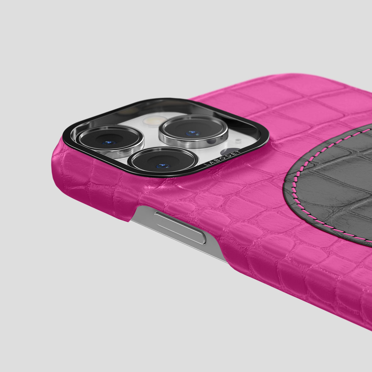 Fuchsia iPhone 15 Pro Hearts Case Alligator with Black Metal -5 | Fuchsia-Black
