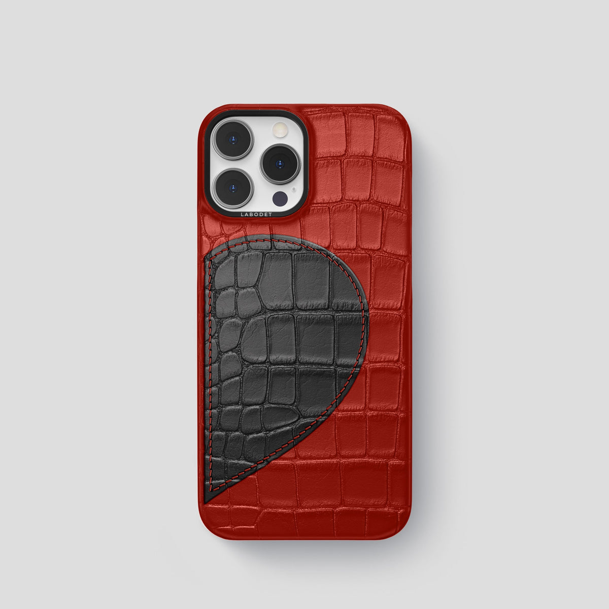 Red iPhone 15 Pro Hearts Case Alligator with Black Metal -1 | Red-Black
