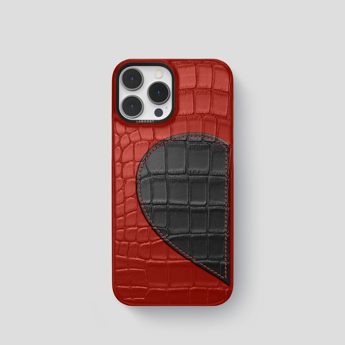 Red iPhone 15 Pro Hearts Case Alligator with Black Metal -1 | Red-Black