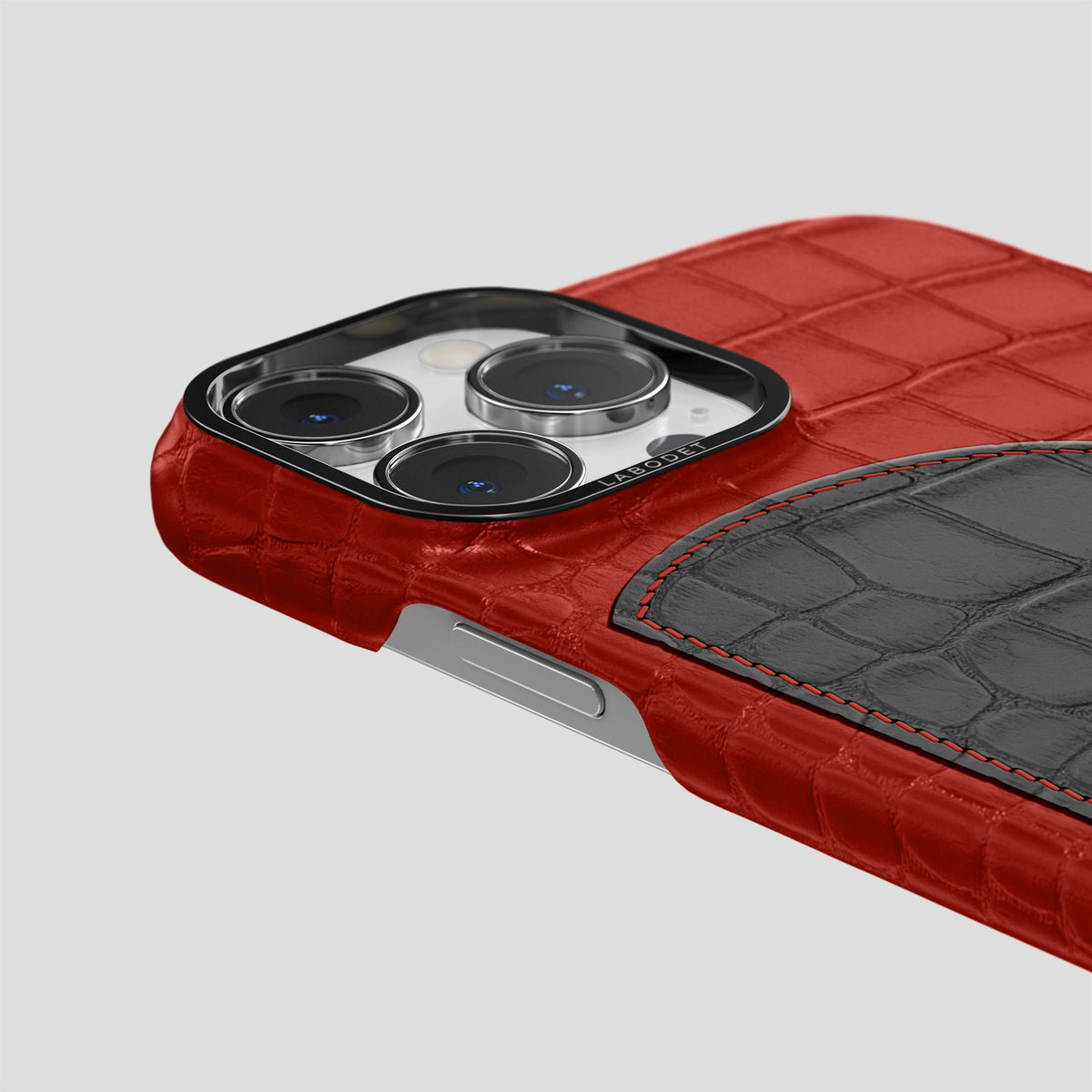 Red iPhone 15 Pro Hearts Case Alligator with Black Metal -5 | Red-Black