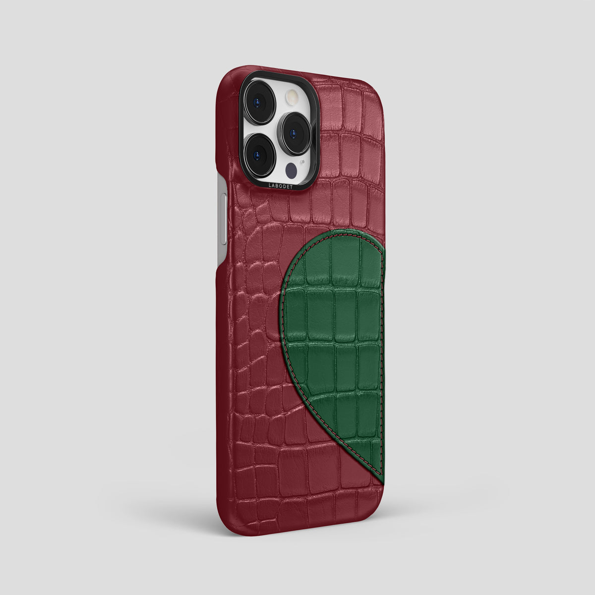 Burgundy iPhone 15 Pro Max Hearts Case Alligator with Black Metal -2 | Burgundy-Black