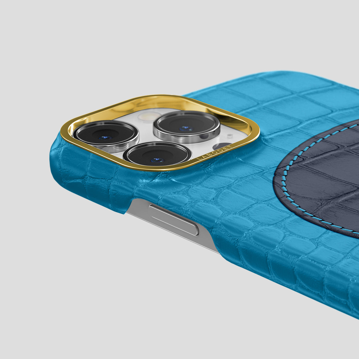 Curaçao-Blue iPhone 15 Pro Max Hearts Case Alligator with Gold Metal -5 | Curaçao-Blue-Gold