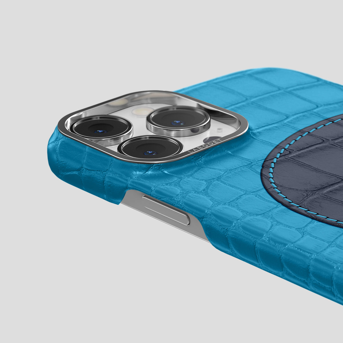 Curaçao-Blue iPhone 15 Pro Max Hearts Case Alligator with Steel Metal -5 | Curaçao-Blue-Steel