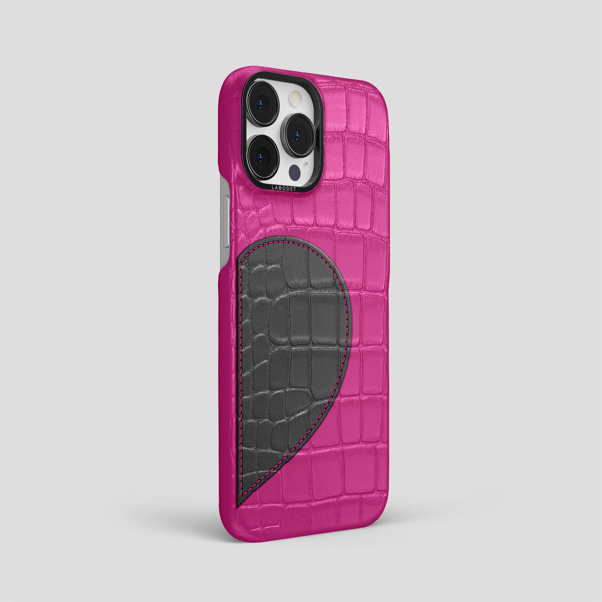 Fuchsia iPhone 15 Pro Max Hearts Case Alligator with Black Metal -2 | Fuchsia-Black