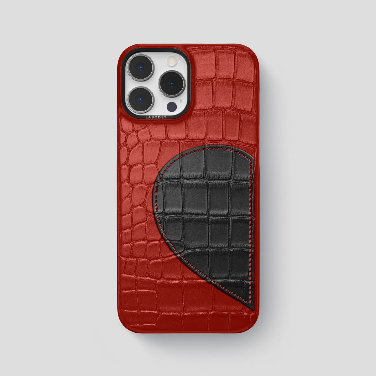Red iPhone 15 Pro Max Hearts Case Alligator with Black Metal -1 | Red-Black