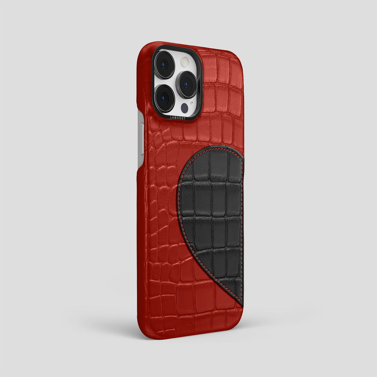 Red iPhone 15 Pro Max Hearts Case Alligator with Black Metal -2 | Red-Black