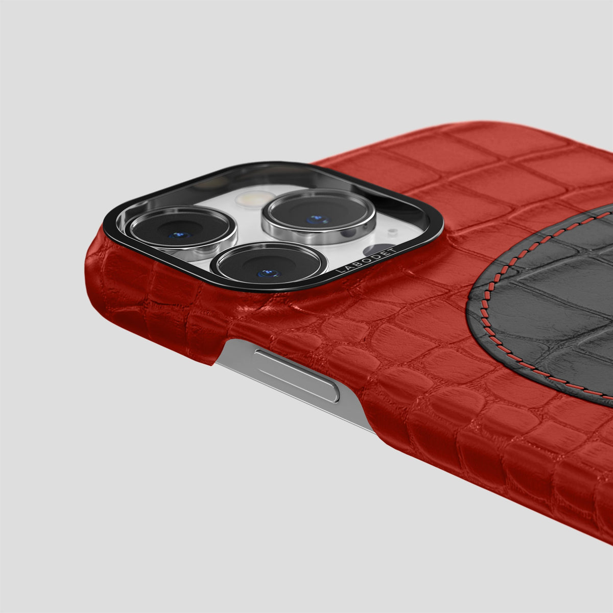 Red iPhone 15 Pro Max Hearts Case Alligator with Black Metal -5 | Red-Black