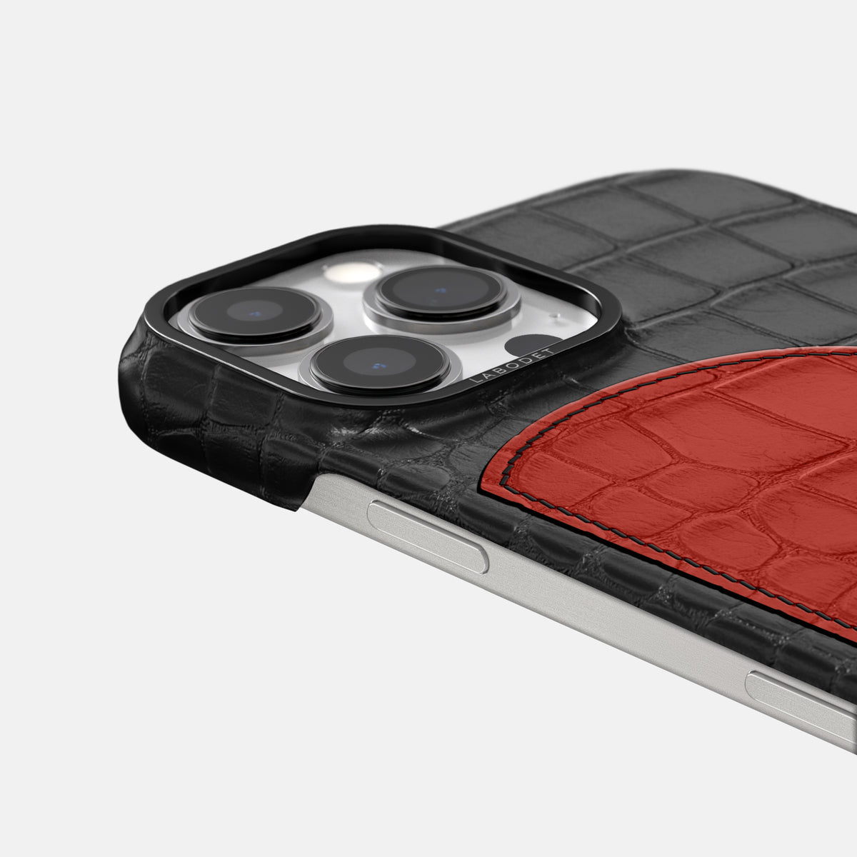 Black iPhone 16 Pro Classic Case Alligator with Black Metal -5 | Black-Black