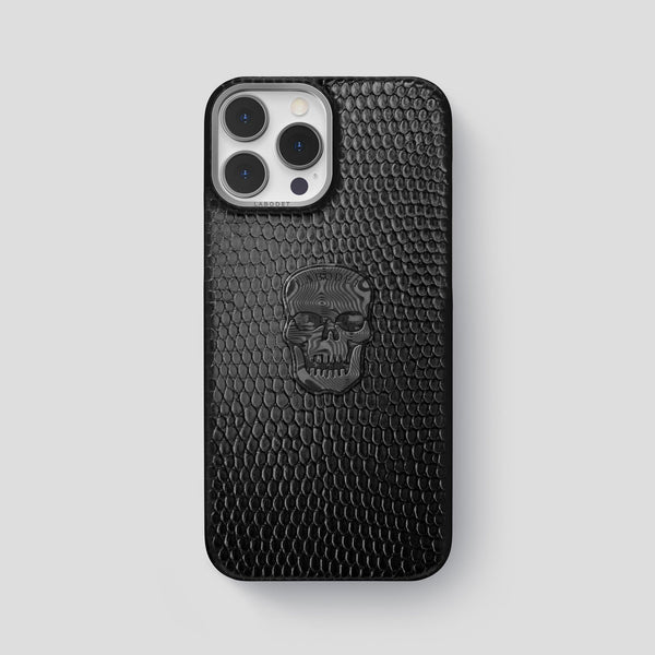 Classic Case With Carbon Skull For iPhone 15 Pro Max In Lizard