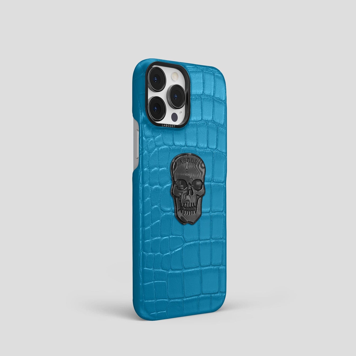 Curaçao-Blue iPhone 14 Pro Classic Case Alligator with Black Metal -2 | Curaçao-Blue-Black