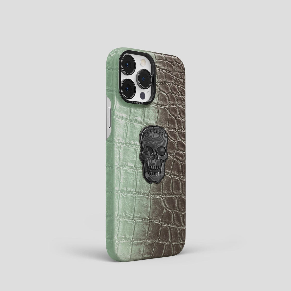 Pistachio iPhone 15 Pro Himalaya Classic Case with Black Metal -2 | Pistachio-Black