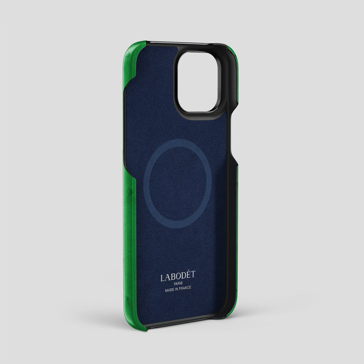 Kentucky Green iPhone 15 Pro Max Classic Case Ostrich with Black Metal -4 | Kentucky-Green-Black