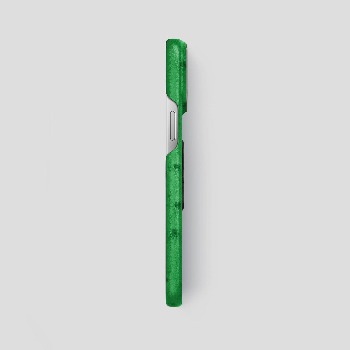 Kentucky Green iPhone 15 Pro Max Classic Case Ostrich with Steel Metal -3 | Kentucky-Green-Steel